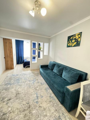 New and cozy studio in the best area! 10
